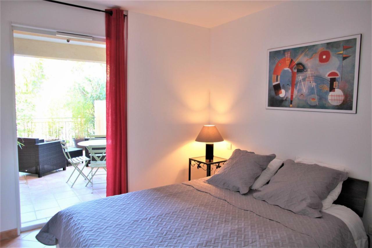 Les Soleiades Apartamento La Londe-les-Maures Exterior foto